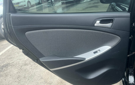 Hyundai Solaris II рестайлинг, 2011 год, 670 000 рублей, 17 фотография