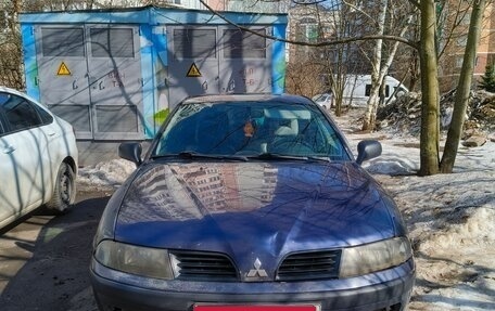 Mitsubishi Carisma I, 2001 год, 70 000 рублей, 1 фотография