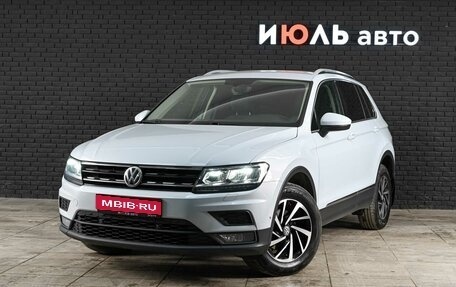 Volkswagen Tiguan II, 2018 год, 3 070 000 рублей, 1 фотография