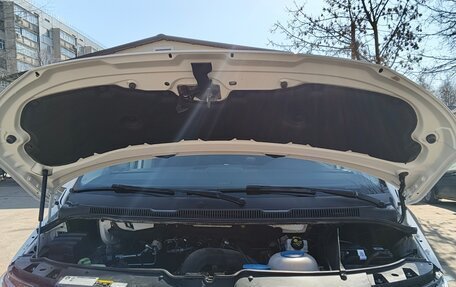 Volkswagen Caravelle T6 рестайлинг, 2019 год, 3 600 000 рублей, 17 фотография