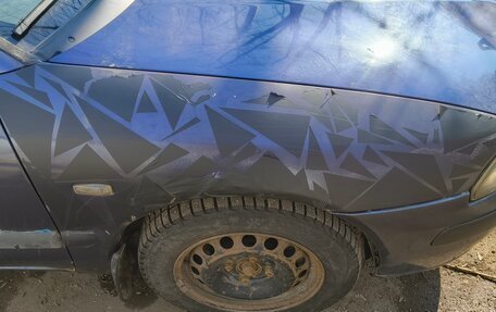 Mitsubishi Carisma I, 2001 год, 70 000 рублей, 12 фотография