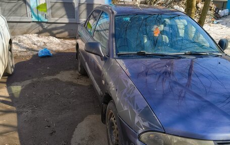 Mitsubishi Carisma I, 2001 год, 70 000 рублей, 26 фотография