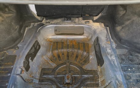 Mitsubishi Carisma I, 2001 год, 70 000 рублей, 16 фотография