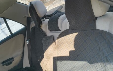 Mitsubishi Carisma I, 2001 год, 70 000 рублей, 27 фотография