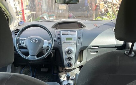 Toyota Yaris III рестайлинг, 2008 год, 375 000 рублей, 4 фотография