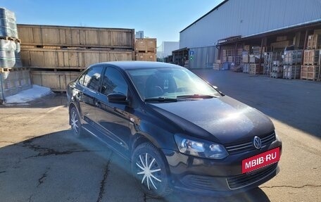 Volkswagen Polo VI (EU Market), 2013 год, 450 000 рублей, 2 фотография