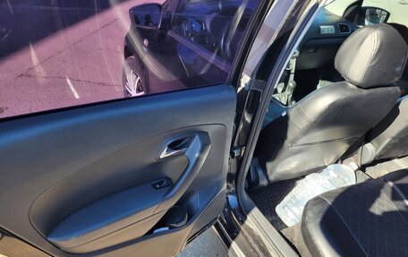 Volkswagen Polo VI (EU Market), 2013 год, 450 000 рублей, 17 фотография