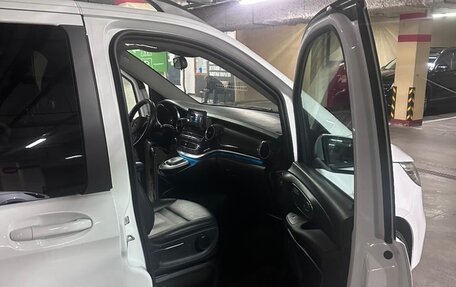 Mercedes-Benz V-Класс, 2020 год, 4 700 000 рублей, 12 фотография