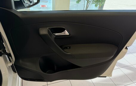 Volkswagen Polo VI (EU Market), 2013 год, 670 000 рублей, 16 фотография