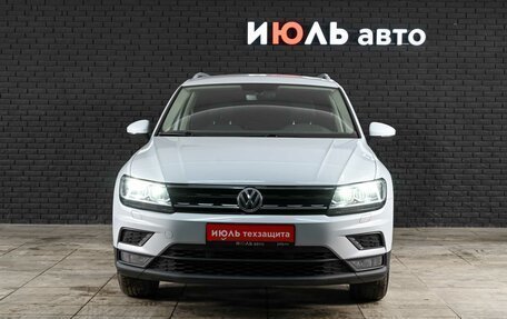 Volkswagen Tiguan II, 2018 год, 3 070 000 рублей, 2 фотография