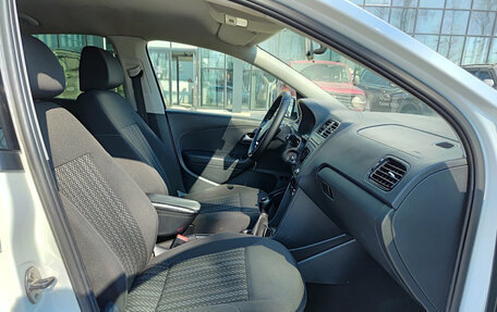 Volkswagen Polo VI (EU Market), 2016 год, 870 000 рублей, 13 фотография