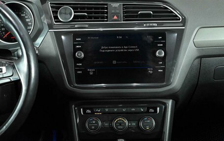 Volkswagen Tiguan II, 2018 год, 3 070 000 рублей, 15 фотография