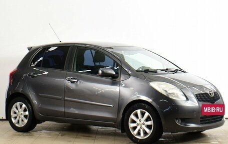 Toyota Yaris III рестайлинг, 2008 год, 449 000 рублей, 2 фотография