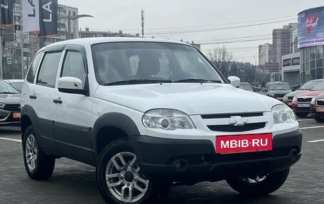 Chevrolet Niva I рестайлинг, 2019 год, 650 000 рублей, 2 фотография