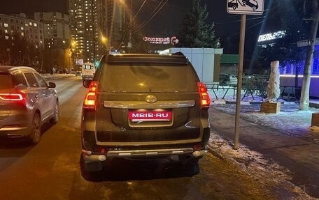 Toyota Land Cruiser Prado 150 рестайлинг 2, 2013 год, 2 590 000 рублей, 5 фотография