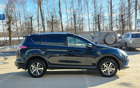 Toyota RAV4, 2018 год, 2 470 000 рублей, 8 фотография