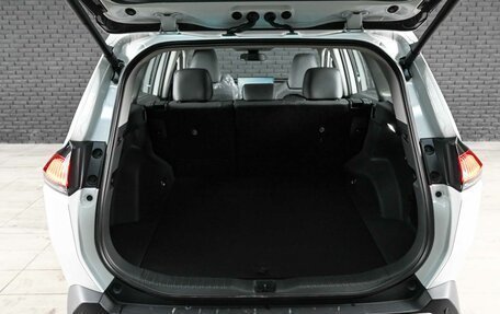 Toyota RAV4, 2025 год, 4 950 000 рублей, 9 фотография