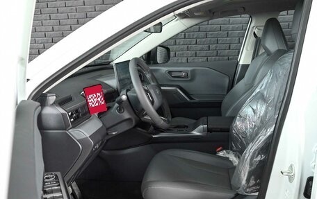 Toyota RAV4, 2025 год, 4 950 000 рублей, 10 фотография