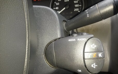 Renault Sandero I, 2012 год, 285 000 рублей, 1 фотография