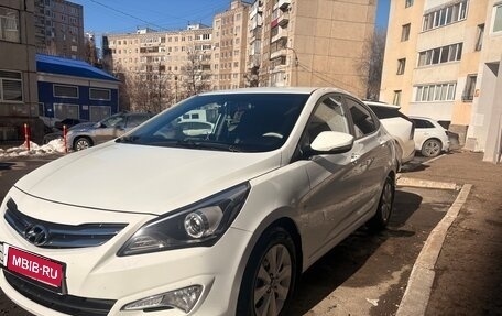Hyundai Solaris II рестайлинг, 2016 год, 1 340 000 рублей, 1 фотография