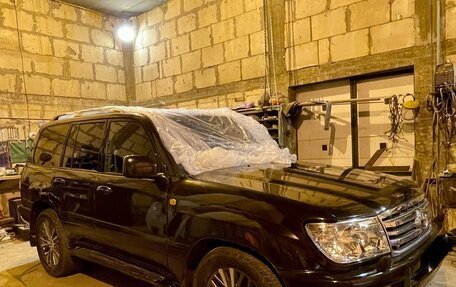 Toyota Land Cruiser 100 рестайлинг 2, 2002 год, 2 200 000 рублей, 3 фотография