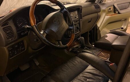 Toyota Land Cruiser 100 рестайлинг 2, 2002 год, 2 200 000 рублей, 10 фотография