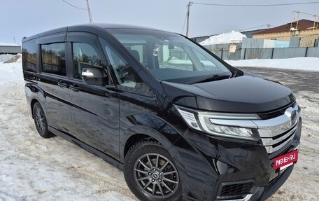 Honda Stepwgn IV, 2018 год, 2 350 000 рублей, 6 фотография