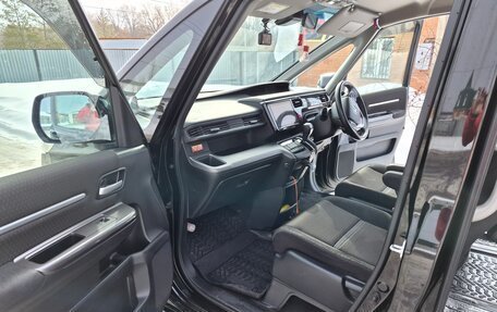 Honda Stepwgn IV, 2018 год, 2 350 000 рублей, 19 фотография