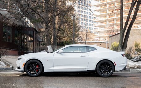 Chevrolet Camaro VI, 2021 год, 4 200 000 рублей, 4 фотография