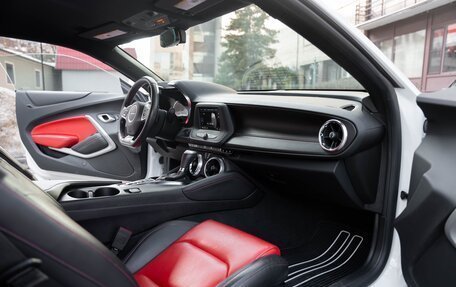 Chevrolet Camaro VI, 2021 год, 4 200 000 рублей, 21 фотография