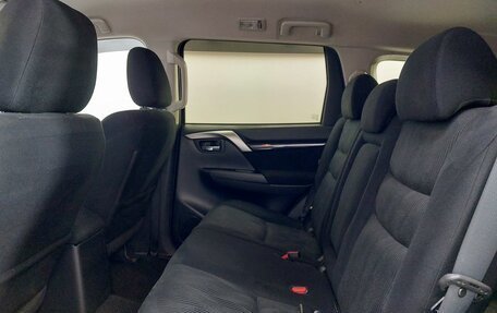 Mitsubishi Pajero Sport III рестайлинг, 2017 год, 2 549 000 рублей, 17 фотография