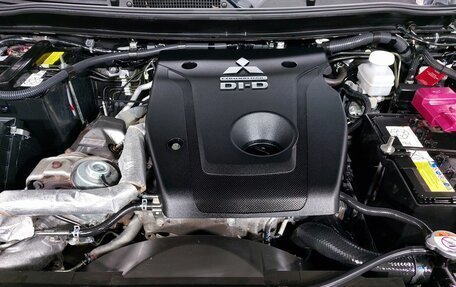 Mitsubishi Pajero Sport III рестайлинг, 2017 год, 2 549 000 рублей, 20 фотография