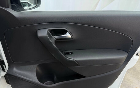 Volkswagen Polo VI (EU Market), 2017 год, 1 280 000 рублей, 14 фотография