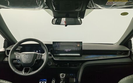 Toyota Camry, 2025 год, 4 890 000 рублей, 13 фотография