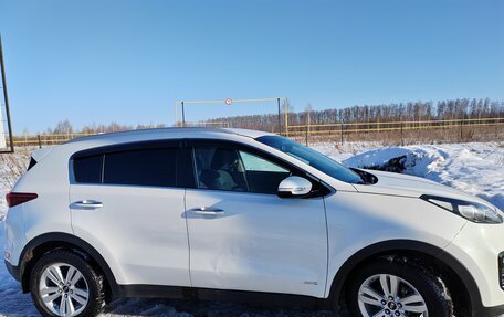 KIA Sportage IV рестайлинг, 2018 год, 2 100 000 рублей, 2 фотография