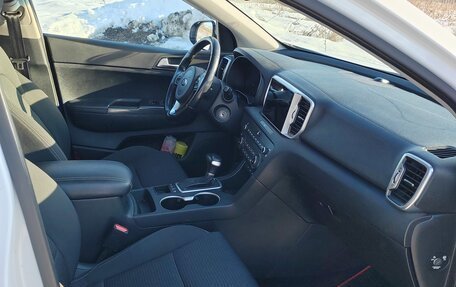 KIA Sportage IV рестайлинг, 2018 год, 2 100 000 рублей, 7 фотография