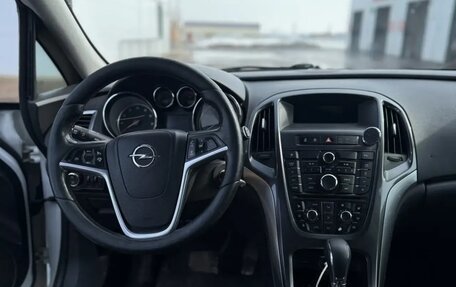 Opel Astra J, 2013 год, 570 000 рублей, 6 фотография