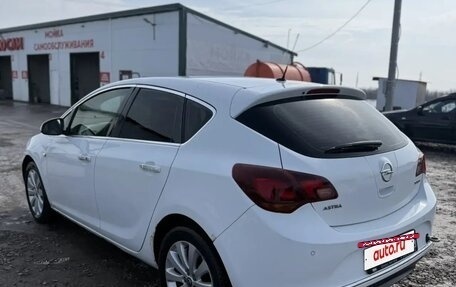 Opel Astra J, 2013 год, 570 000 рублей, 4 фотография