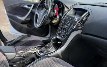 Opel Astra J, 2013 год, 570 000 рублей, 7 фотография