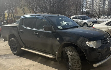 Mitsubishi L200 IV рестайлинг, 2014 год, 1 400 000 рублей, 6 фотография