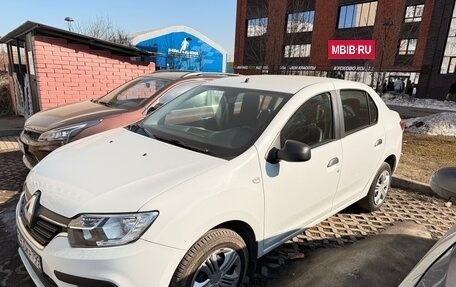 Renault Logan II, 2018 год, 595 000 рублей, 2 фотография