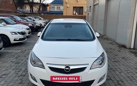 Opel Astra J, 2011 год, 580 000 рублей, 12 фотография