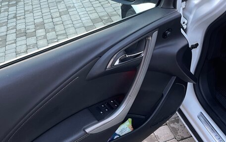 Opel Astra J, 2011 год, 580 000 рублей, 18 фотография