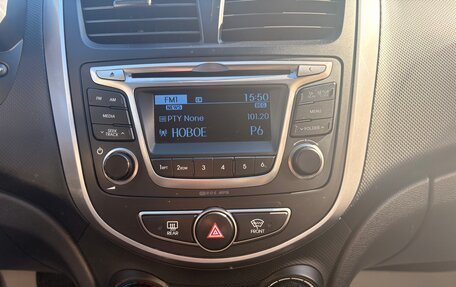 Hyundai Solaris II рестайлинг, 2016 год, 1 340 000 рублей, 6 фотография