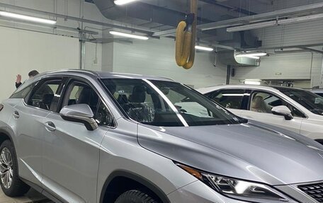 Lexus RX IV рестайлинг, 2021 год, 6 100 000 рублей, 4 фотография