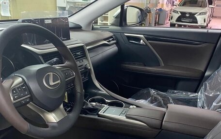 Lexus RX IV рестайлинг, 2021 год, 6 100 000 рублей, 5 фотография