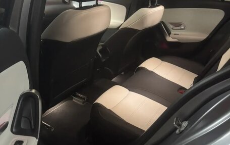 Mercedes-Benz A-Класс, 2019 год, 3 600 000 рублей, 12 фотография