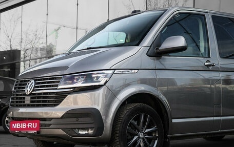 Volkswagen Caravelle T6 рестайлинг, 2021 год, 4 950 000 рублей, 7 фотография