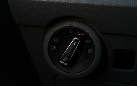 Volkswagen Caravelle T6 рестайлинг, 2021 год, 4 950 000 рублей, 20 фотография