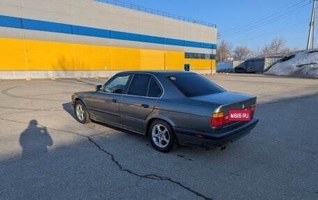 BMW 5 серия, 1989 год, 350 000 рублей, 3 фотография